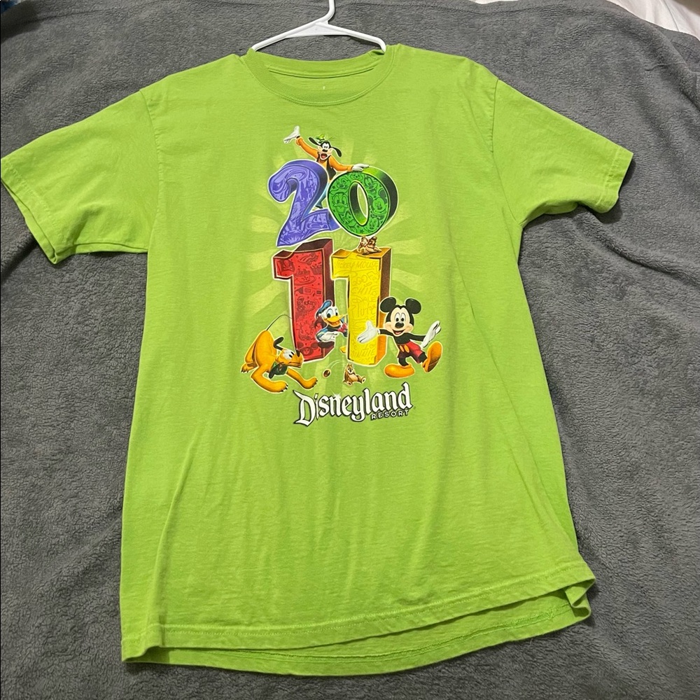 2011 Vintage Disney Mens Tshirt
